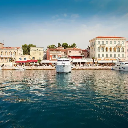 Vera Luxury Апартаменты