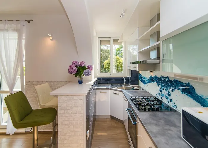 Vera Luxury ポレッチ