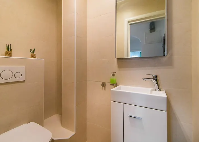 Vera Luxury アパート ポレッチ